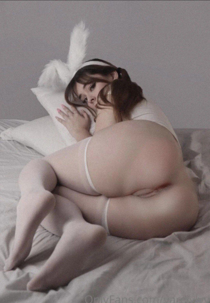 yarely !!! Show Her Pussy