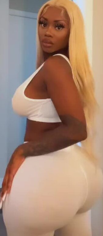 Prettii Paiid [ Show Your Big Butt ] – 0nlyfans !