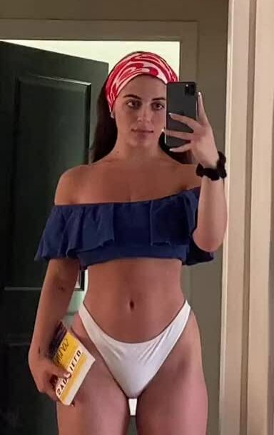 Baby Ariel [ Camshow on Mirror ] Very Sexy ! HOT