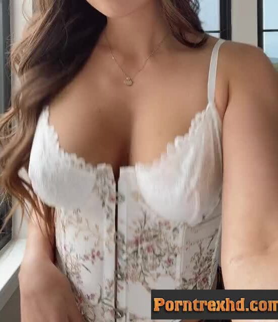 oakley rae ! Show Big Boobs | NEW VIDEO HOT !
