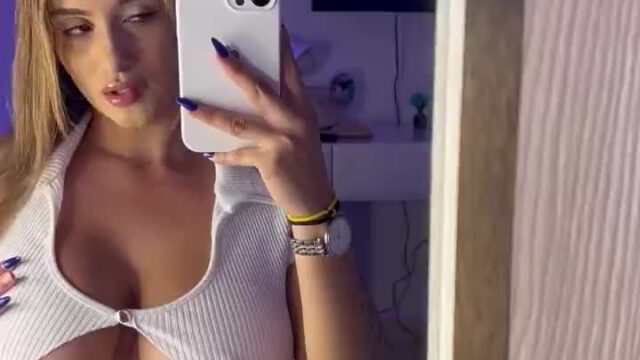 Jackie Love / Camshow Big Boobs on Mirror ! HOT