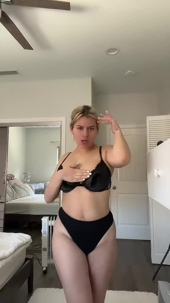 kelseyaff Who Is She ???? Bikini So Sexy !!!