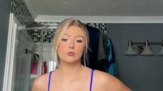 NUDE Show Big Butt & Big Tits [ Woahkenzy ] !