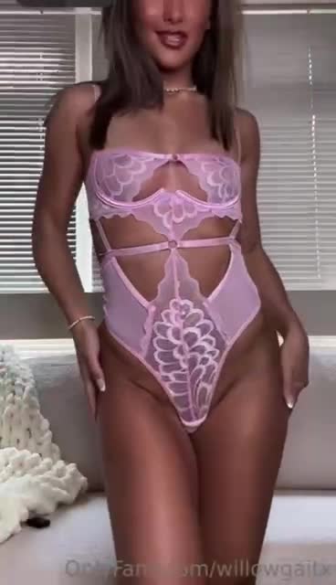 Abby Berner ! Sexy Show Big Boobs ! OMG !