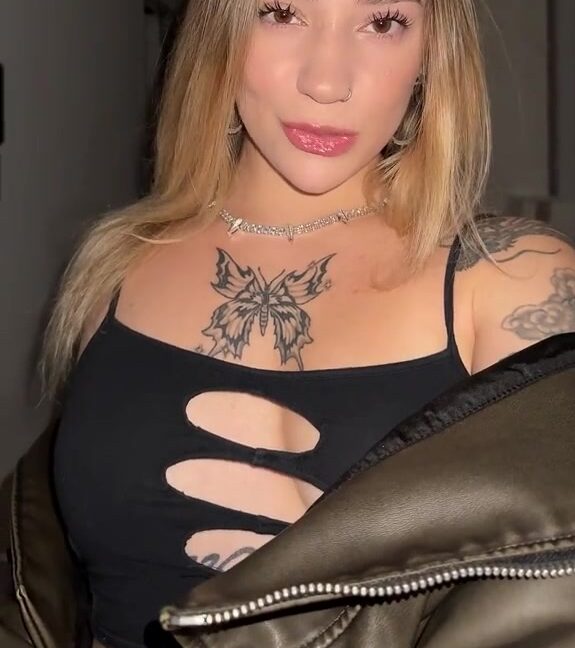 elizabeth sanchez [ HOT Sexy ] Erotic !! OMG