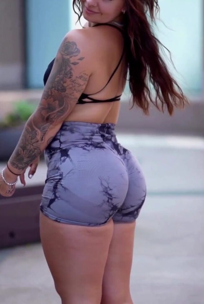 Abby Berner – Show Big Butt [ SO SEXY ] !