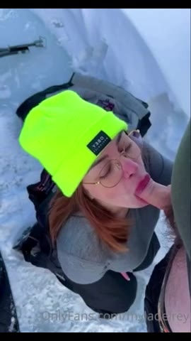 Myla Del Rey – Blowjob Outside [ HOT Sextape ] !