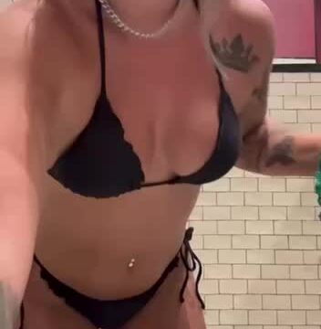 Abby Berner Black Bikini / HOT Sexy – Onlyfans !