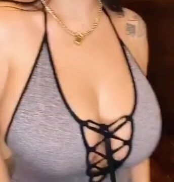 Mariella Fucila/ Onlyfans Leaked – Nude Nipple ! Erotic Video !