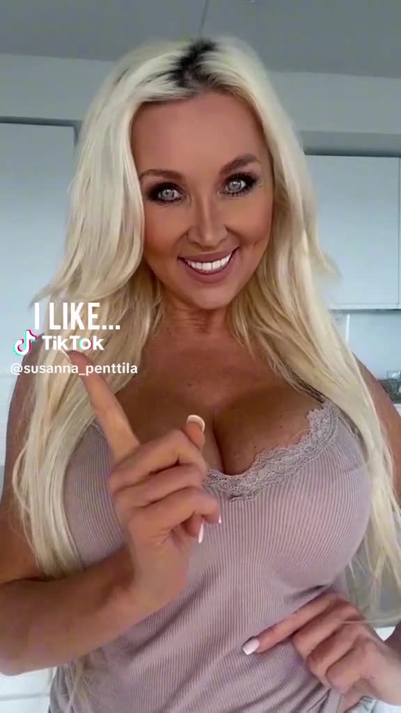 Yololary/YOLOSCHNITZEL Nude Cunt Hook On Bed – Onlyfans Leaked !