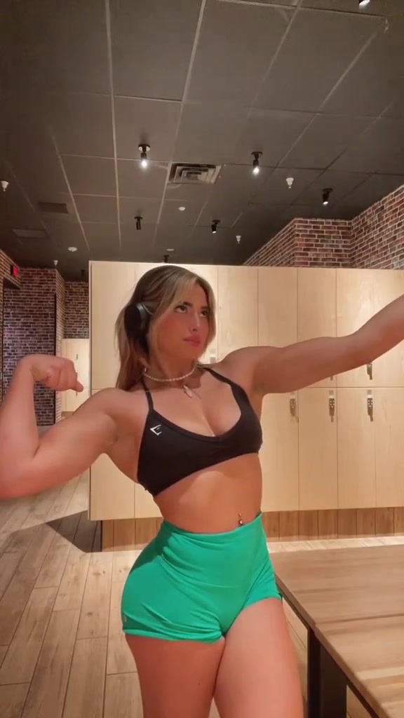 Nami mommy Naked Big Boobs in Gym – Onlyfans Leaks Of !