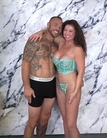 Rae Richmond Onlyfans Leaked – Nude Erotic Body with BF ! HOT
