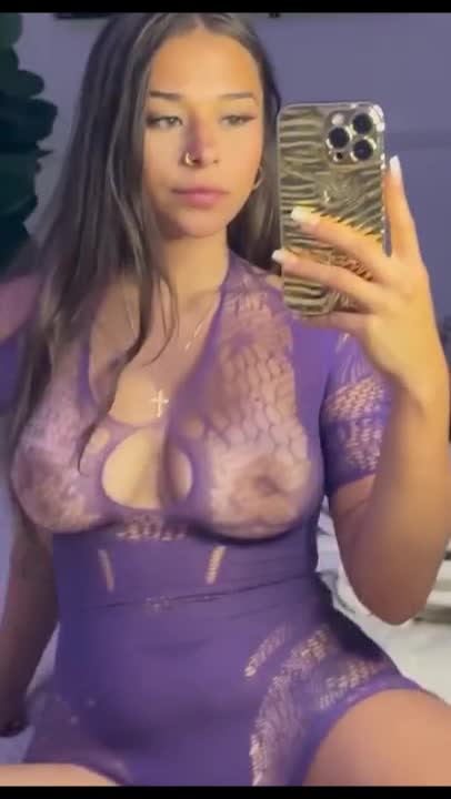 Zooemoore Onlyfans Leaks – Nude Show Nipple On Bed SO HOT !!!