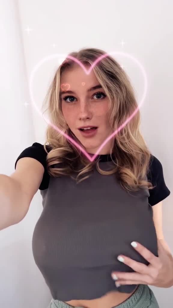 Zooemoore Onlyfans Leaked Naked Camshow Nipple on Mirror – HOT Sexy !!!