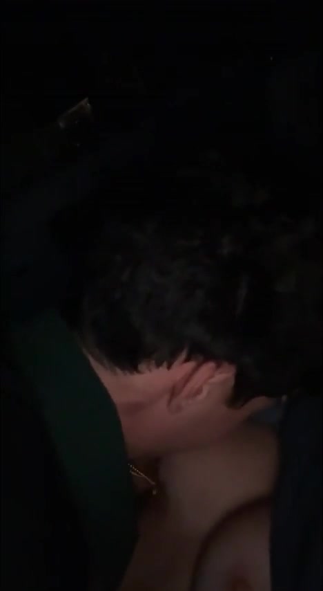Breckie Hill Tease Nipple Tits With BF Video Leaked
