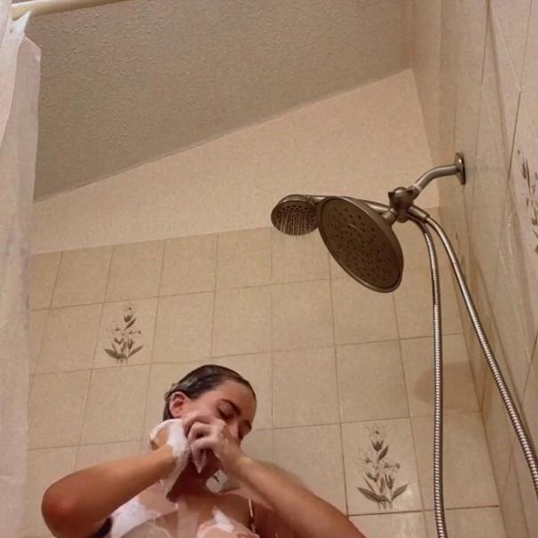 Cecilia Rose Nude Shower PPV Video Leaked