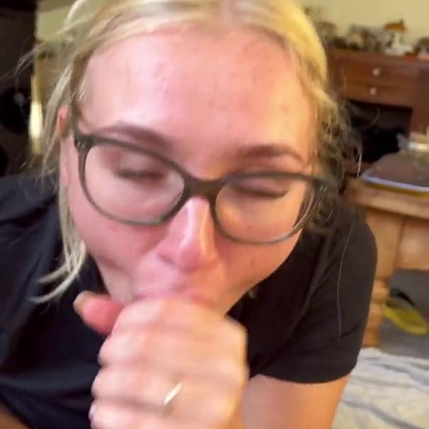 Sendnudesx Glasses Girl Sex Tape Video Leaked