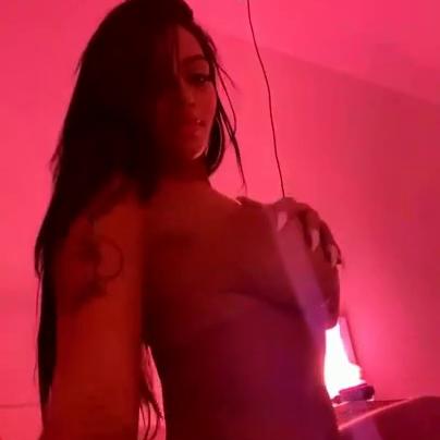 Stephanie Silveira Nude Teasing Video Leaked