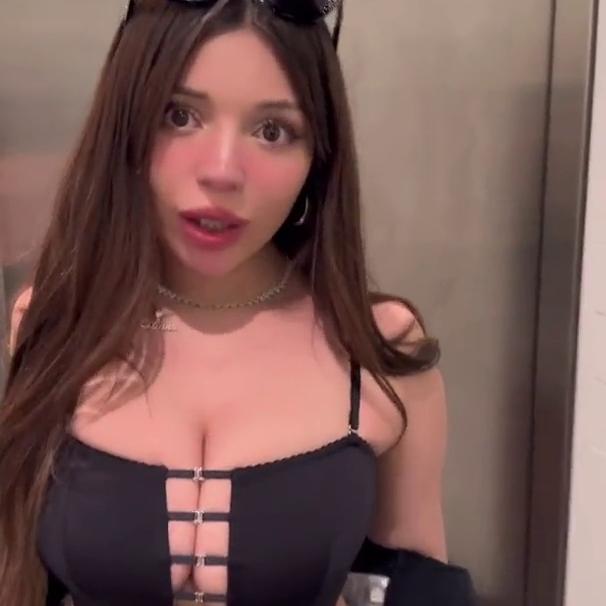Katiana Kay Elevator Sex Tape Onlyfans Video Leaked